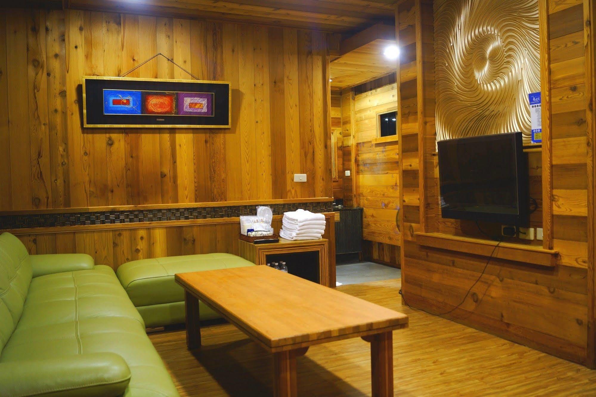 Spring Ground Resort Ренай Экстерьер фото